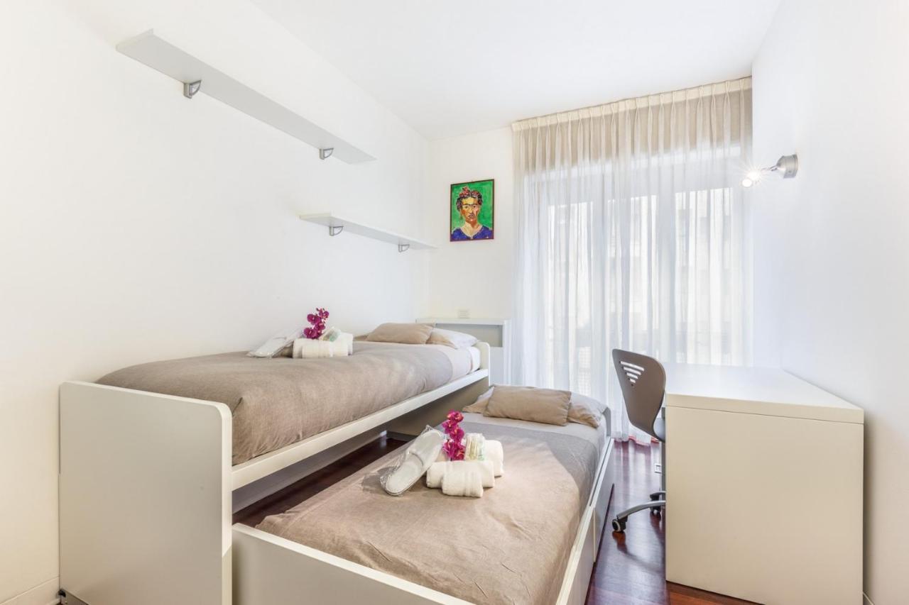 Bright And Cozy Apartment In Isola District - Marco Polo Milan Bagian luar foto